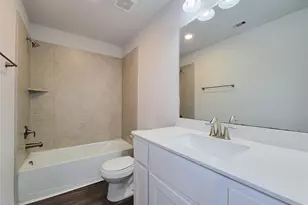2470 Diamond D Dr, Beaumont, TX 77713 - Photo 33