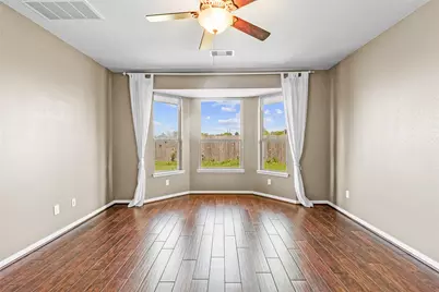 2451 Porto Way, League City, TX 77573 - Photo 15