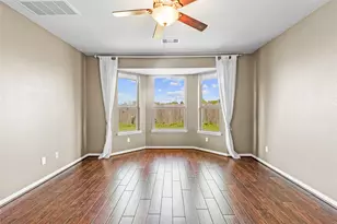 2451 Porto Way, League City, TX 77573 - Photo 15