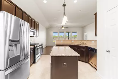 2451 Porto Way, League City, TX 77573 - Photo 9