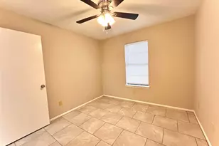2100 Austin St, Bay City, TX 77414 - Photo 9