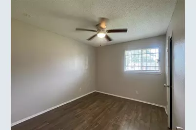 5250 Dumore Drive, Houston, TX 77048 - Photo 9