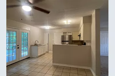 5250 Dumore Drive, Houston, TX 77048 - Photo 5