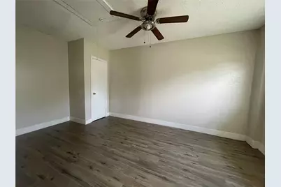 5250 Dumore Drive, Houston, TX 77048 - Photo 7