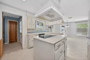 82 April Wind Dr S, Conroe, TX 77356 - Photo 7