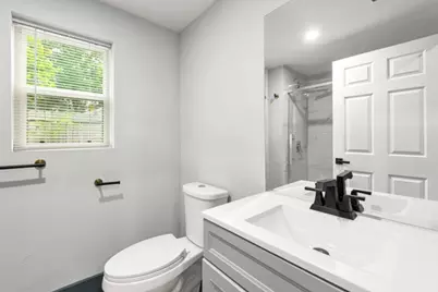 6058 Lyndhurst Drive, Houston, TX 77033 - Photo 19