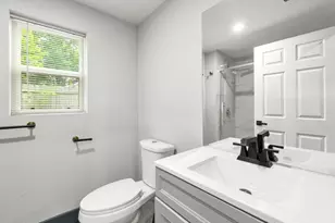 6058 Lyndhurst Dr, Houston, TX 77033 - Photo 19
