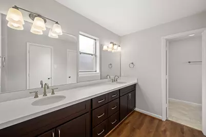 8807 Belle Glen Drive, Houston, TX 77099 - Photo 19