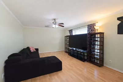 101 Gladiola Street, Lake Jackson, TX 77566 - Photo 5