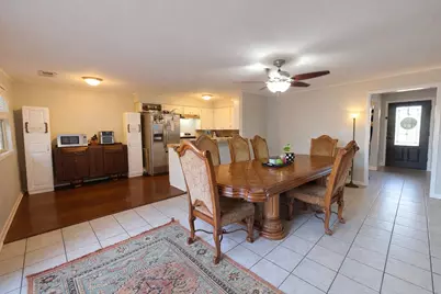 101 Gladiola Street, Lake Jackson, TX 77566 - Photo 3