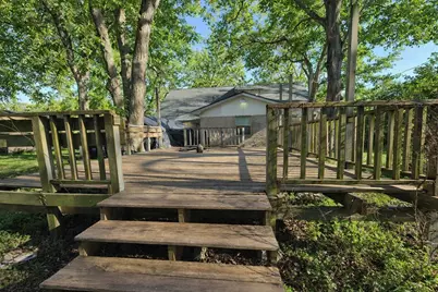 101 Gladiola Street, Lake Jackson, TX 77566 - Photo 13