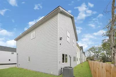 702 Savonna, Houston, TX 77076 - Photo 23