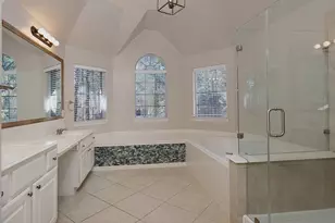 138 Oriel Oaks, The Woodlands, TX 77382 - Photo 21