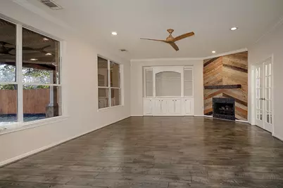 138 Oriel Oaks, The Woodlands, TX 77382 - Photo 13