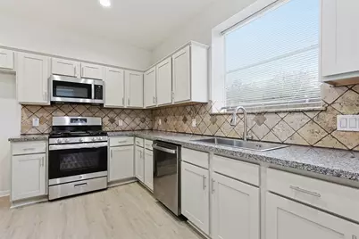 11022 Collingswood Drive, La Porte, TX 77571 - Photo 7