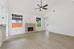 11022 Collingswood Dr, La Porte, TX 77571 - Photo 5