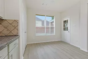 11022 Collingswood Dr, La Porte, TX 77571 - Photo 9