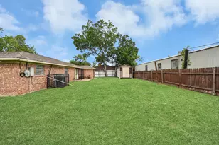 615 Barbara Mae St, Houston, TX 77015 - Photo 27