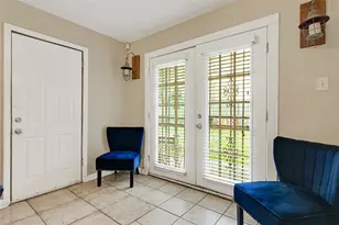 5843 Kenilwood Dr, Houston, TX 77033 - Photo 7