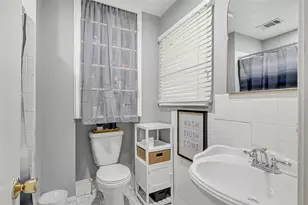 5843 Kenilwood Dr, Houston, TX 77033 - Photo 19