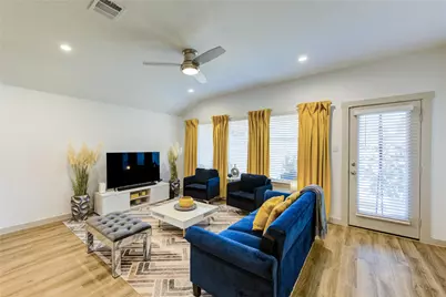 9907 Palm Royal Drive, Baytown, TX 77521 - Photo 15