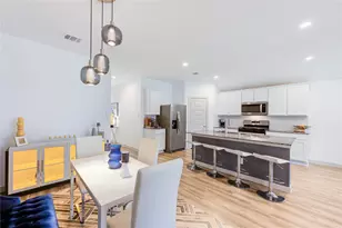 9907 Palm Royal Dr, Baytown, TX 77521 - Photo 9