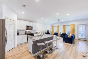 9907 Palm Royal Dr, Baytown, TX 77521 - Photo 11