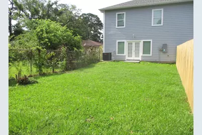 8205 Oak Knoll Lane #B, Houston, TX 77028 - Photo 13