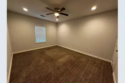 8205 Oak Knoll Lane #B, Houston, TX 77028 - Photo 9