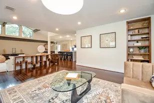 10003 Burgoyne Rd, Houston, TX 77042 - Photo 3