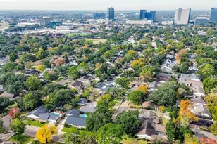 10003 Burgoyne Rd, Houston, TX 77042 - Photo 47