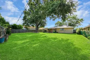 7806 Belle Glen Dr, Houston, TX 77072 - Photo 27
