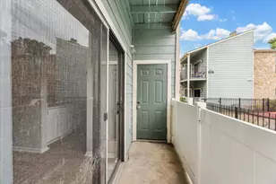 3754 Tanglewilde Street N, Houston, TX 77063 - Photo 3