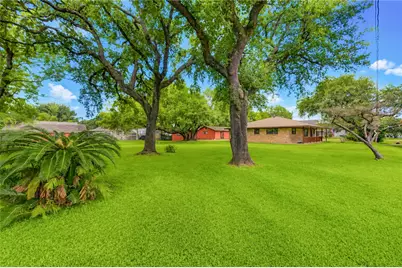 4704 1st Street, Bacliff, TX 77518 - Photo 25