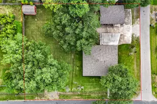 4704 1st St, Bacliff, TX 77518 - Photo 45