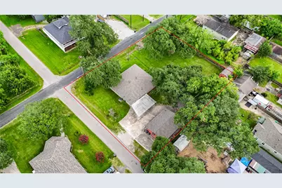 4704 1st Street, Bacliff, TX 77518 - Photo 47