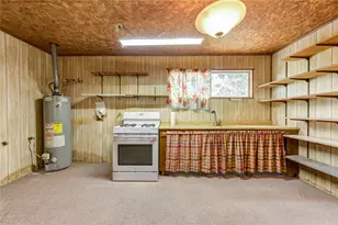 4704 1st St, Bacliff, TX 77518 - Photo 39