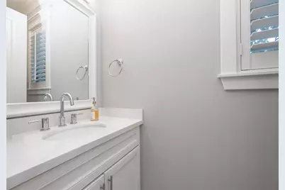 2035 Sheridan Street #A, Houston, TX 77030 - Photo 9