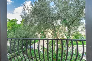 2035 Sheridan St, Houston, TX 77030 - Photo 31