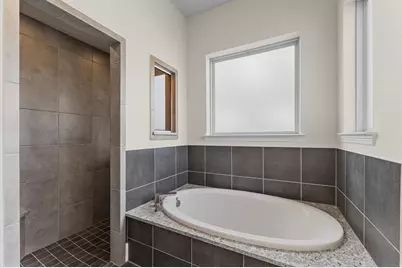 5315 Iris Springs Lane, Sugar Land, TX 77479 - Photo 19