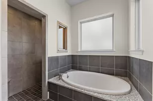 5315 Iris Springs Ln, Sugar Land, TX 77479 - Photo 19