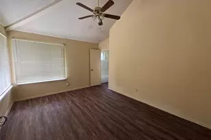 10014 Sand Pass Ln, Houston, TX 77064 - Photo 9