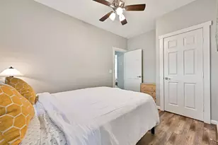 5008 Ave O 1/2, Galveston, TX 77551 - Photo 33