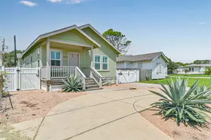 5008 Ave O 1/2, Galveston, TX 77551 - Photo 7