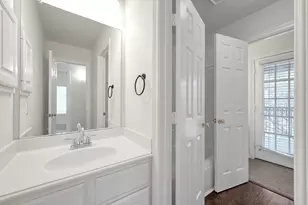 53 N Peaceful Canyon Cir, The Woodlands, TX 77381 - Photo 17