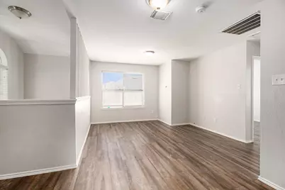 5114 Chase Court Drive, Bacliff, TX 77518 - Photo 9