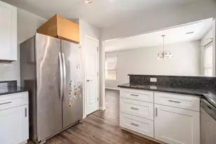 5114 Chase Ct Dr, Bacliff, TX 77518 - Photo 3