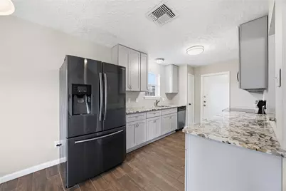 2778 Glen Haven Drive, League City, TX 77573 - Photo 5