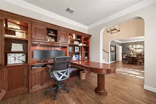 930 Burchton Dr, Sugar Land, TX 77479 - Photo 9