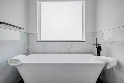 1913 Hoskins Drive #A, Houston, TX 77080 - Photo 25